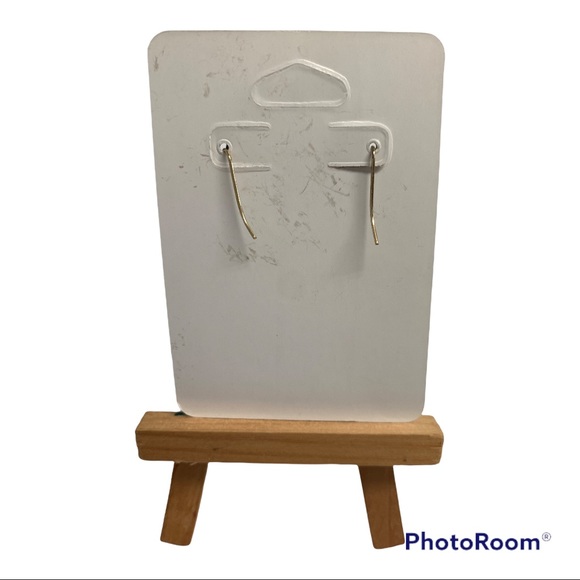 Dress up earrings - Picture 2 of 2